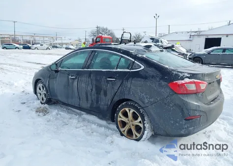 2017 Chevrolet Cruze Premier Auto z USA, uszkodzony, nr VIN 1G1BF5SM6H7102001